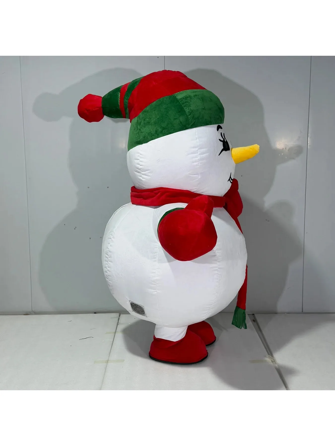 Aufblasbares Schneemann-Maskot – Suits Bewertung und Preis